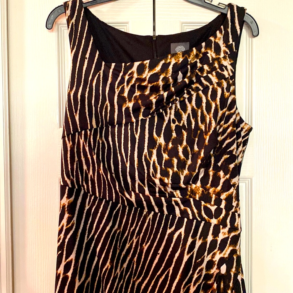 NVT VINCE CAMUTO beautiful stretchy lined dress Size 12